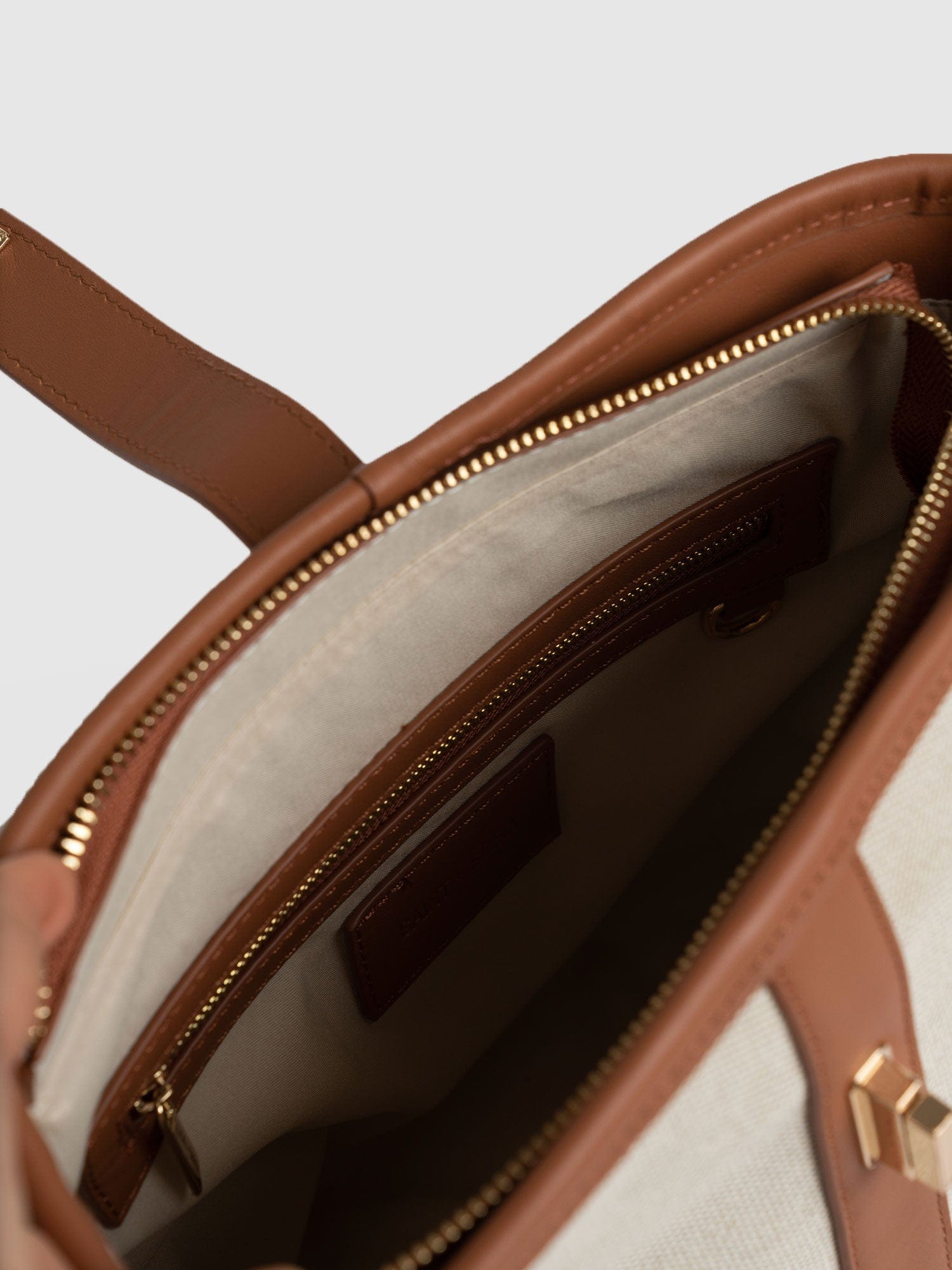 Finsbury Bucket Bag Brown - Women's Bucket Bags | Saint + Sofia® USA
